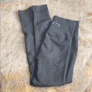 Alphalete Halo leggings